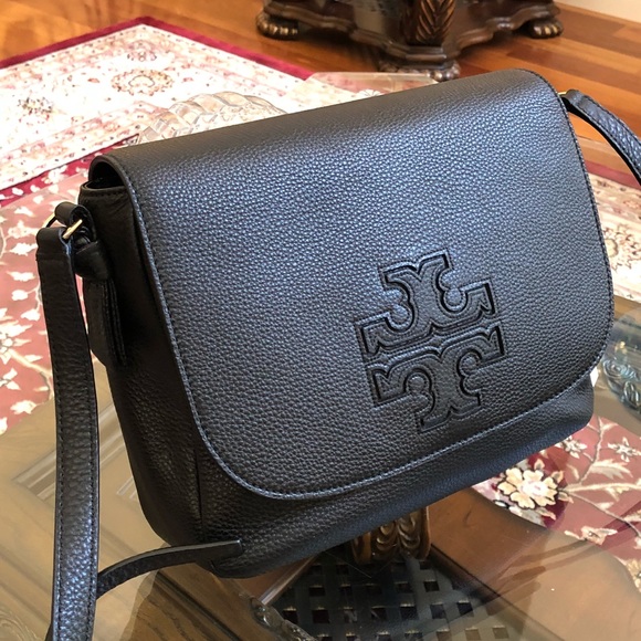 Authentic Tory Burch Harper messenger handbag - Picture 8 of 8